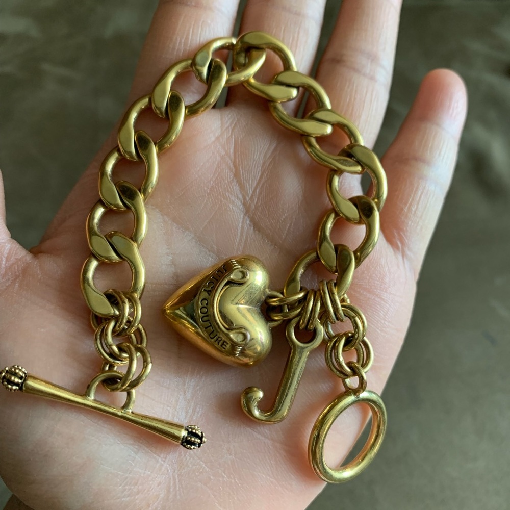 Gold Juicy Couture Chain Toggle Bracelet Jewelry 7.5” EUC